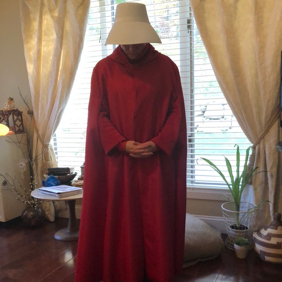 Meet your Posher, She - Picture 3 of 6